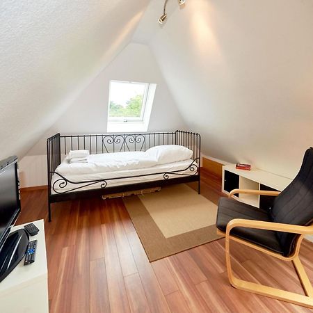 Fachwerkhäuser Seedorf F591 Haushälfte Sophie Charlott mit Kamin und Terrasse Exterior foto