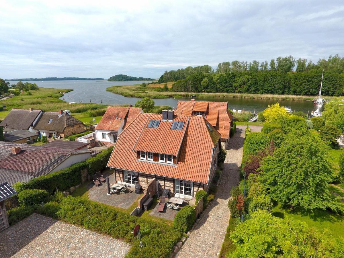 Fachwerkhäuser Seedorf F591 Haushälfte Sophie Charlott mit Kamin und Terrasse Exterior foto
