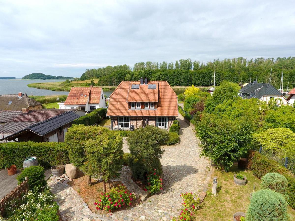Fachwerkhäuser Seedorf F591 Haushälfte Sophie Charlott mit Kamin und Terrasse Exterior foto